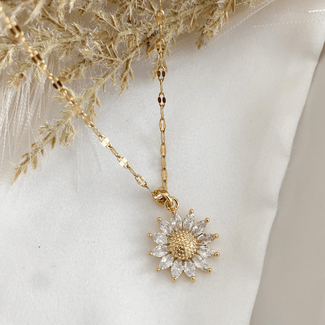 Collar Margarita Enchapado En Oro 18K - Muy Moderna Uruguay