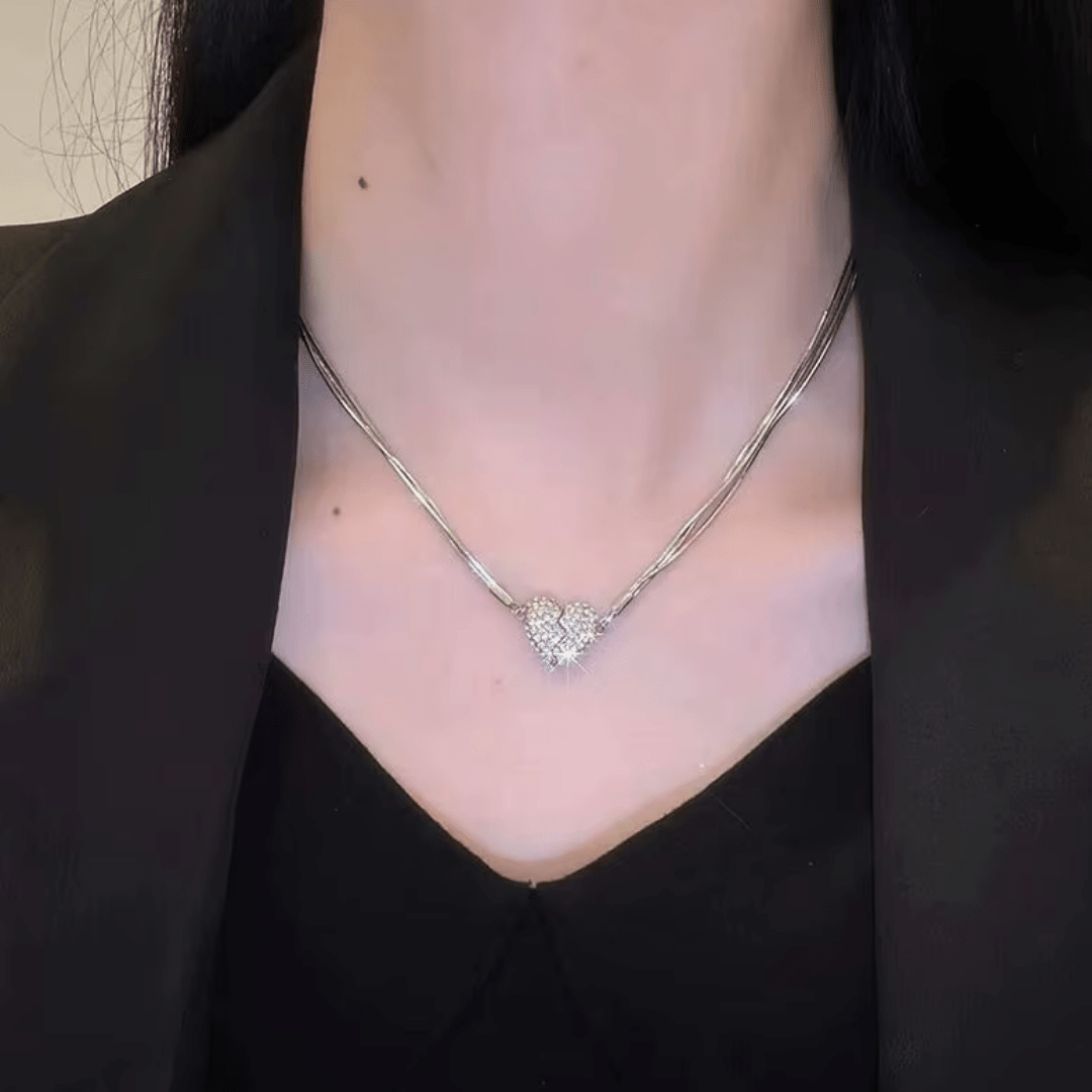 Collar de Corazon Magnético con Zirconias - Muy Moderna Uruguay