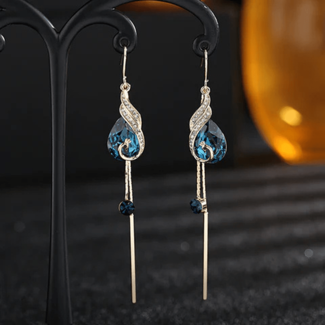 Caravanas Enchapadas En Oro 18K - Pavo Real Con Cristal Azul - Muy Moderna Uruguay