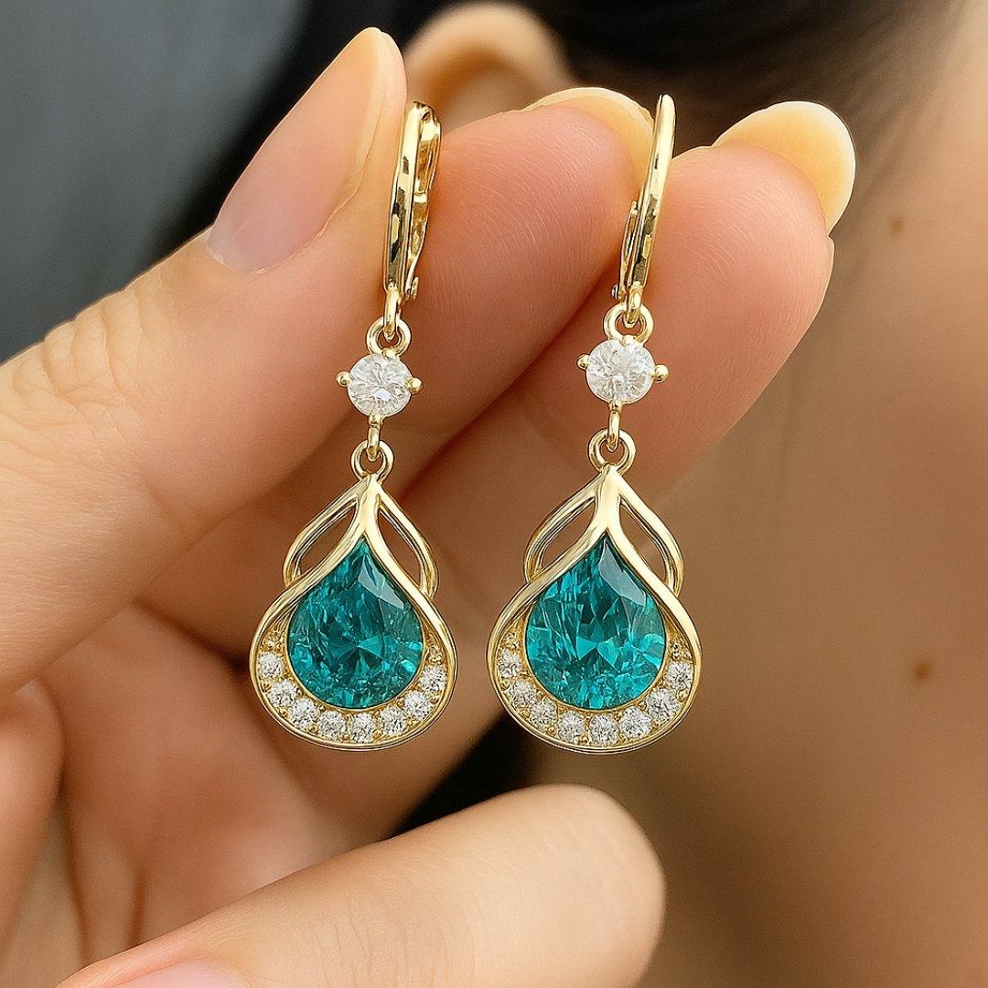 Caravanas con Diseño de Gota y Baño de Oro