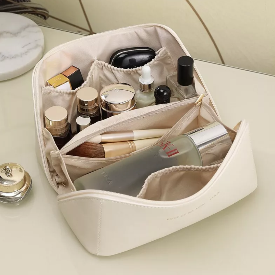 Neceser de Cuero Sintetico Con Varios Compartimentos