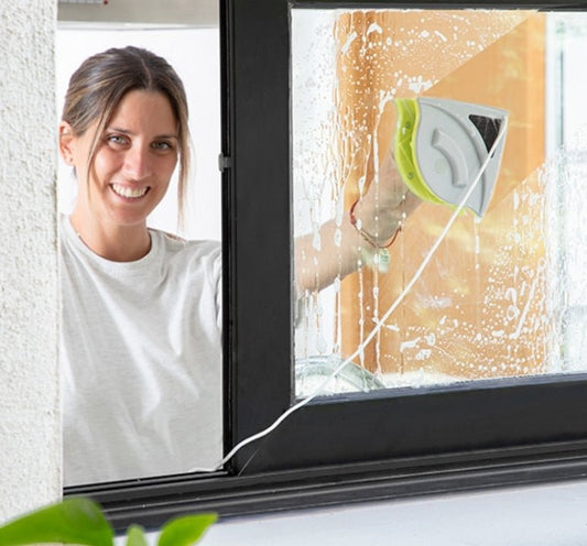 Limpiavidrios Glass Cleaner - ¡Limpia por fuera! - Muy Moderna Uruguay