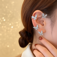 🎁 Caravanas Trepadoras de Mariposas Sin Perforacion (100% off)