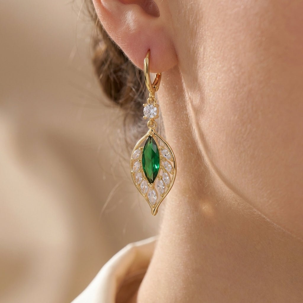 Par De Aretes Hoja de Zirconia - Muy Moderna Uruguay