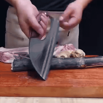 Cuchillo Chef Ergonómico TATSU Kuma con Funda de Cuero